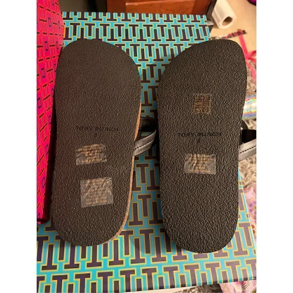 NIB Tory Burch Miller Cloud Shearling Medallion Thong Sandals